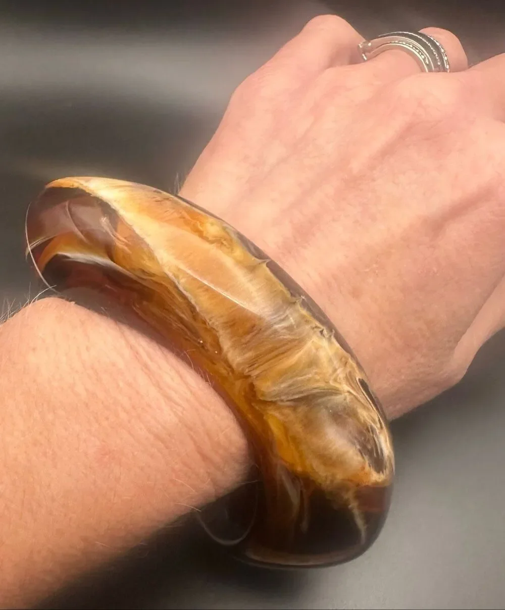 Vintage Marbled Lucite Brown Cream Bangle Bracelet tortoise shell amber
